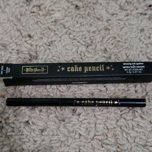 Kat Von D Cake Pencil, shade - Trooper Black